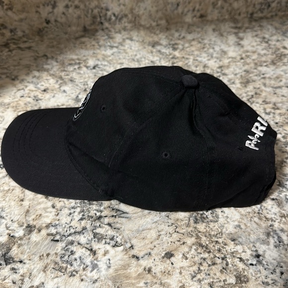 PSG Paris Saint-Germain Essential Crest Cap - Black - Picture 4 of 8